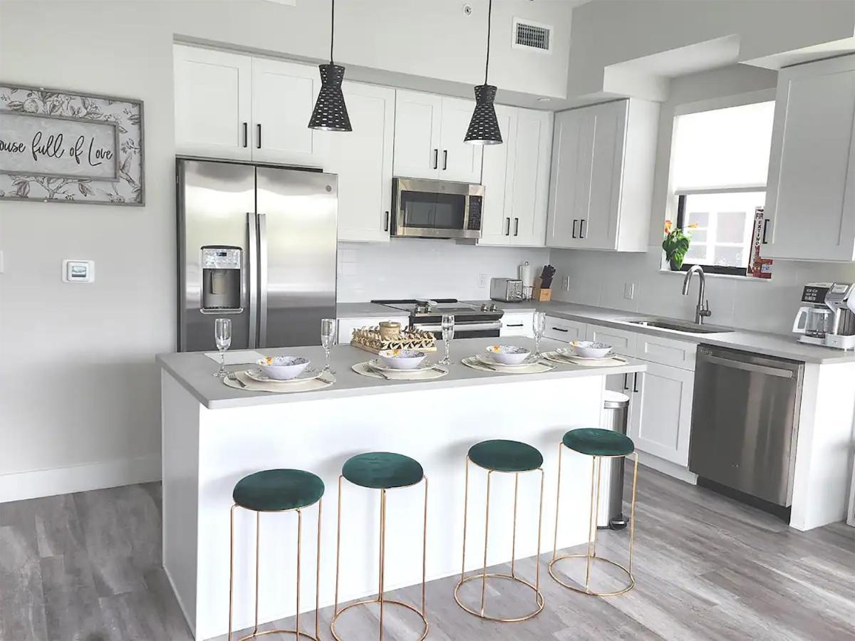 Lux Place And Cozy 3Beds 2Rooms Enjoy Life In Wpb Gym, Ev Station Nearby The Downtown And Beaches West Palm Beach Zewnętrze zdjęcie