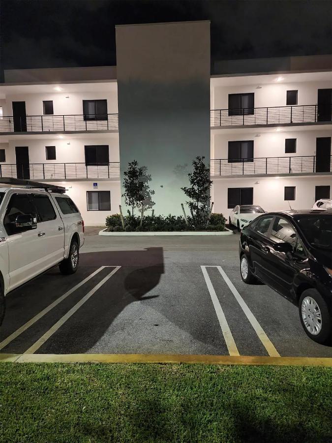 Lux Place And Cozy 3Beds 2Rooms Enjoy Life In Wpb Gym, Ev Station Nearby The Downtown And Beaches West Palm Beach Zewnętrze zdjęcie
